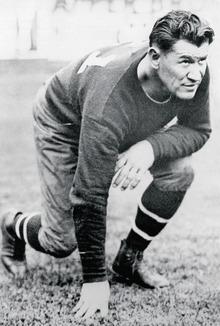 Jim Thorpe est toujours considéré comme l'un des meilleurs joueurs de football américain de tous les temps.