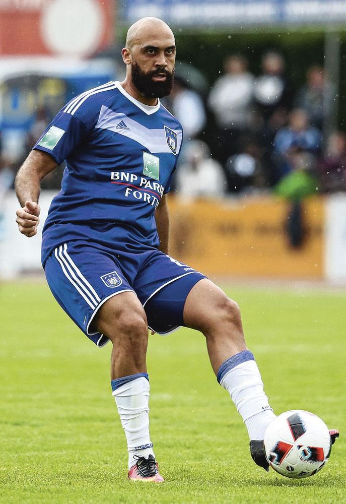 Anthony Vanden Borre sera-t-il la solution-miracle sur le flanc droit ?