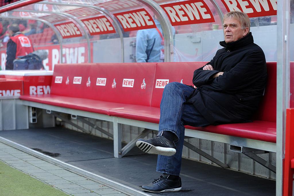 Volker Finke fut le premier coach à amener Fribourg au sein de l'élite allemande. Il terminera même troisième du championnat dès sa deuxième saison en Bundesliga. Il quittera le club après 16 ans de bons et loyaux services après avoir échoué une seconde saison consécutive à ramener le club parmi une élite qu'il avait quitté en 2005.