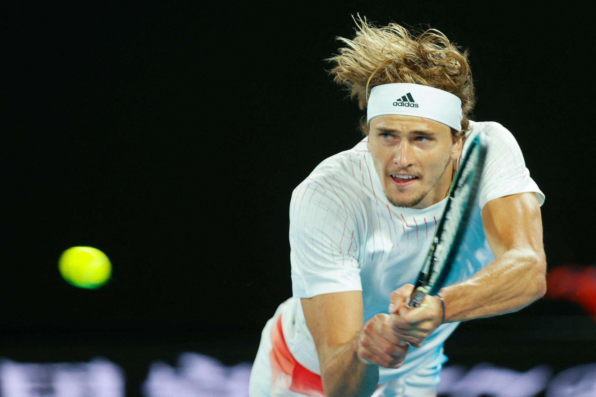 Après un premier tour compliqué, Zverev a contrôlé son deuxième match à Melbourne.