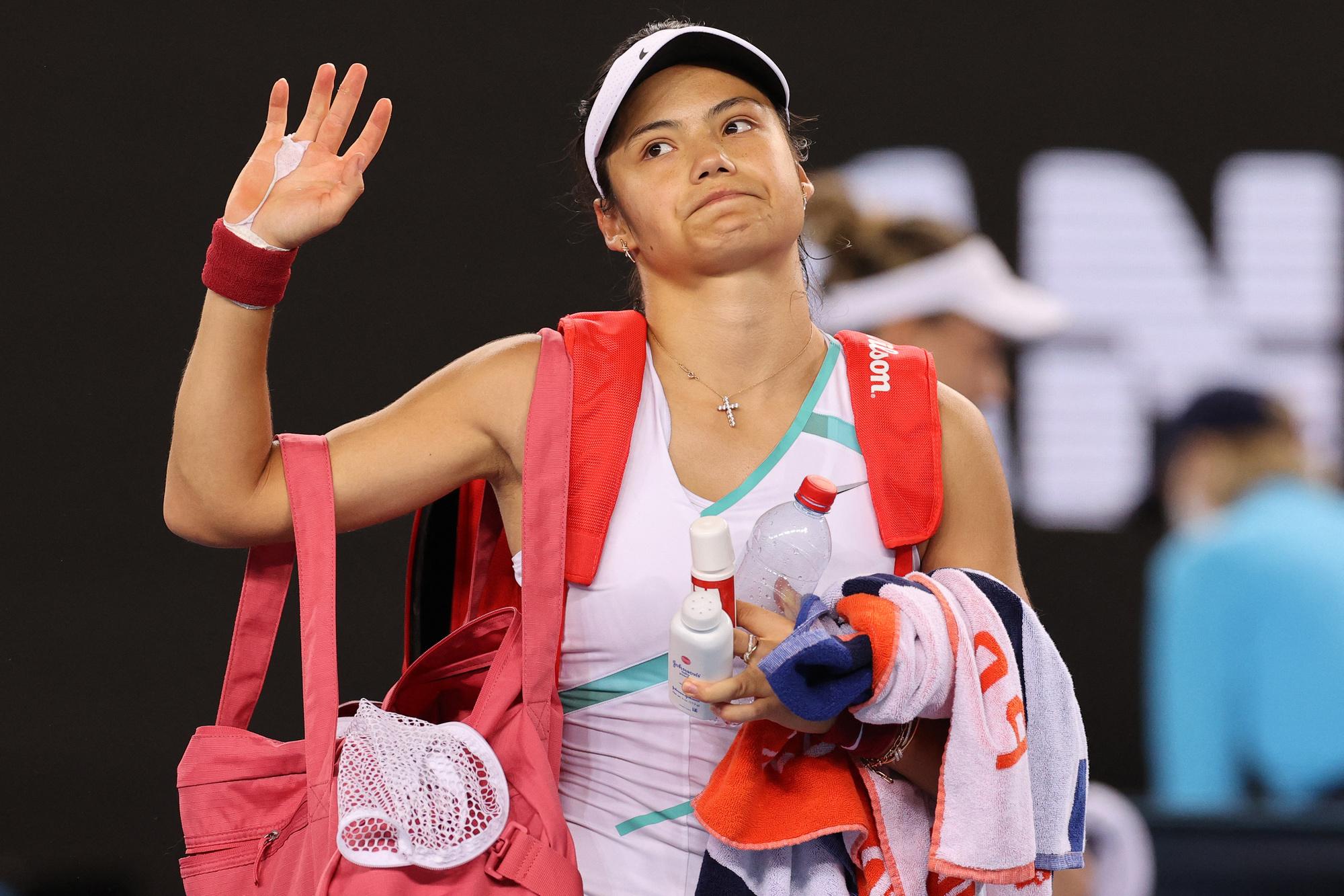 La lauréate du dernier US Open Emma Raducanu était forcément très déçue après son élimination des oeuvres de Danka Kovinic.