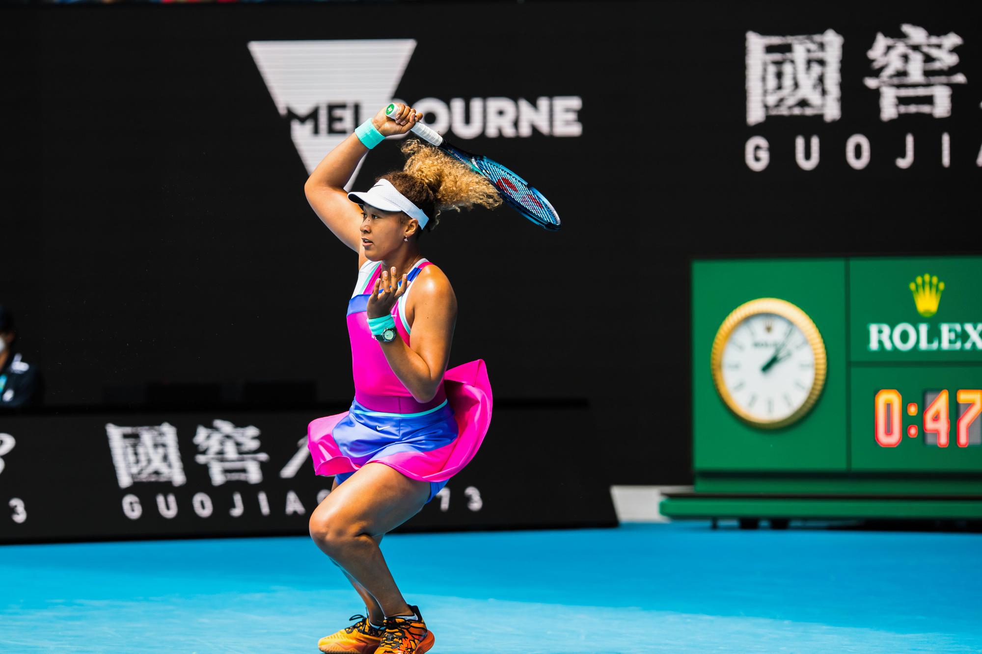 La tenante du titre Naomi Osaka avance tranquillement dans le tournoi.