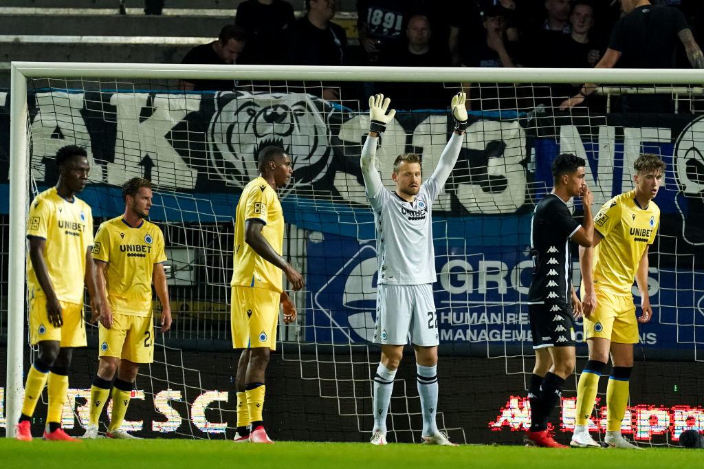 Au match aller à Charleroi, Simon Mignolet avait été l'artisan de la victoire brugeoise.