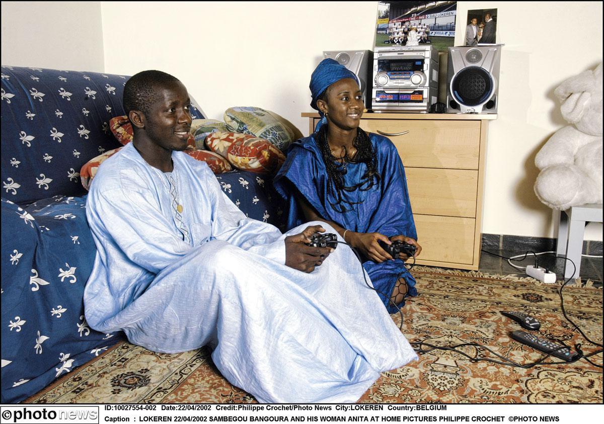 Sambegou Bangoura et Aminata Soumah savent se servir d'une console. Un peu moins d'un fauteuil.