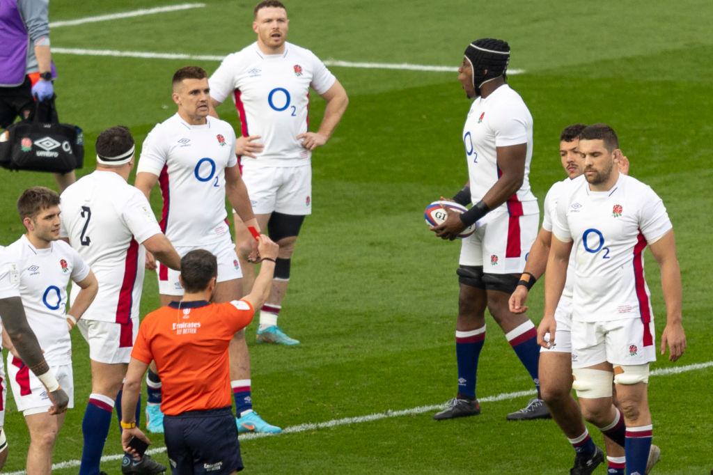 Le plaquage non maîtrisé d'Ewels aura coûté très cher au XV de la Rose réduit à quatorze pendant 78 minutes de jeu contre l'Irlande;