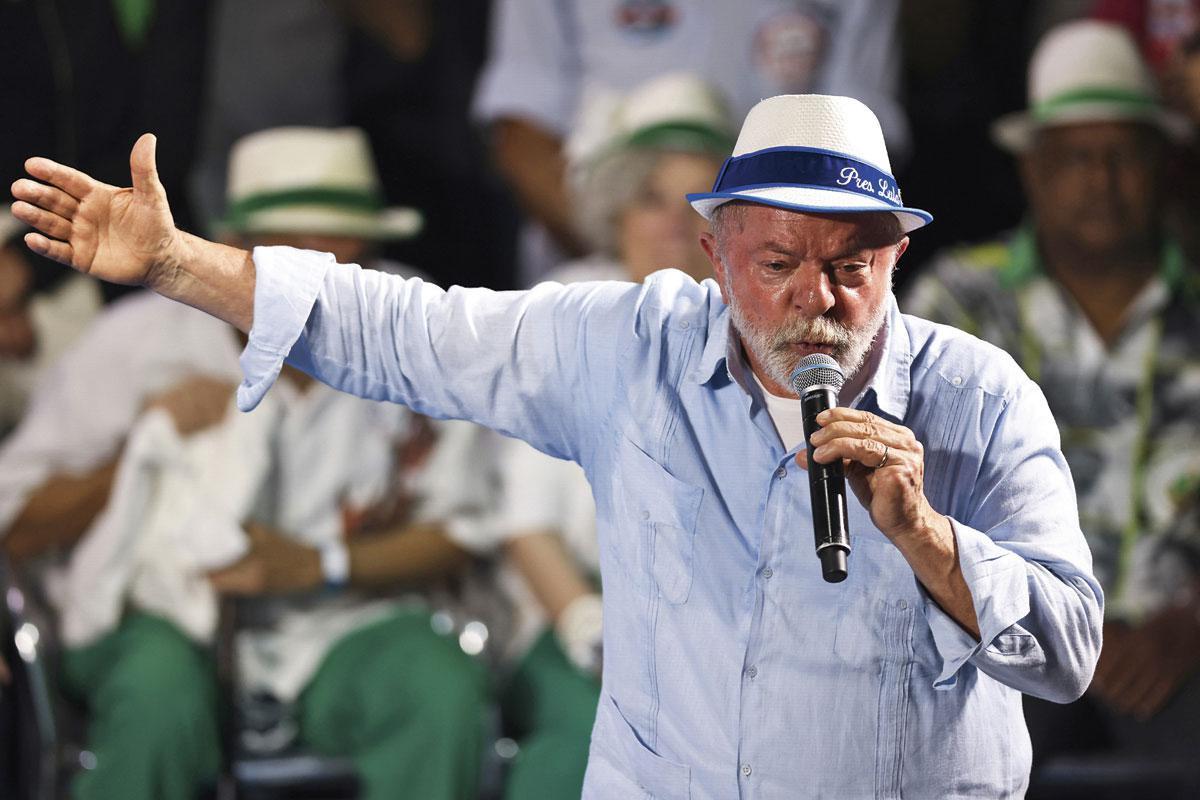 LUIZ INÁCIO LULA DA SILVA Volgens de peilingen de volgende president van Brazilië.