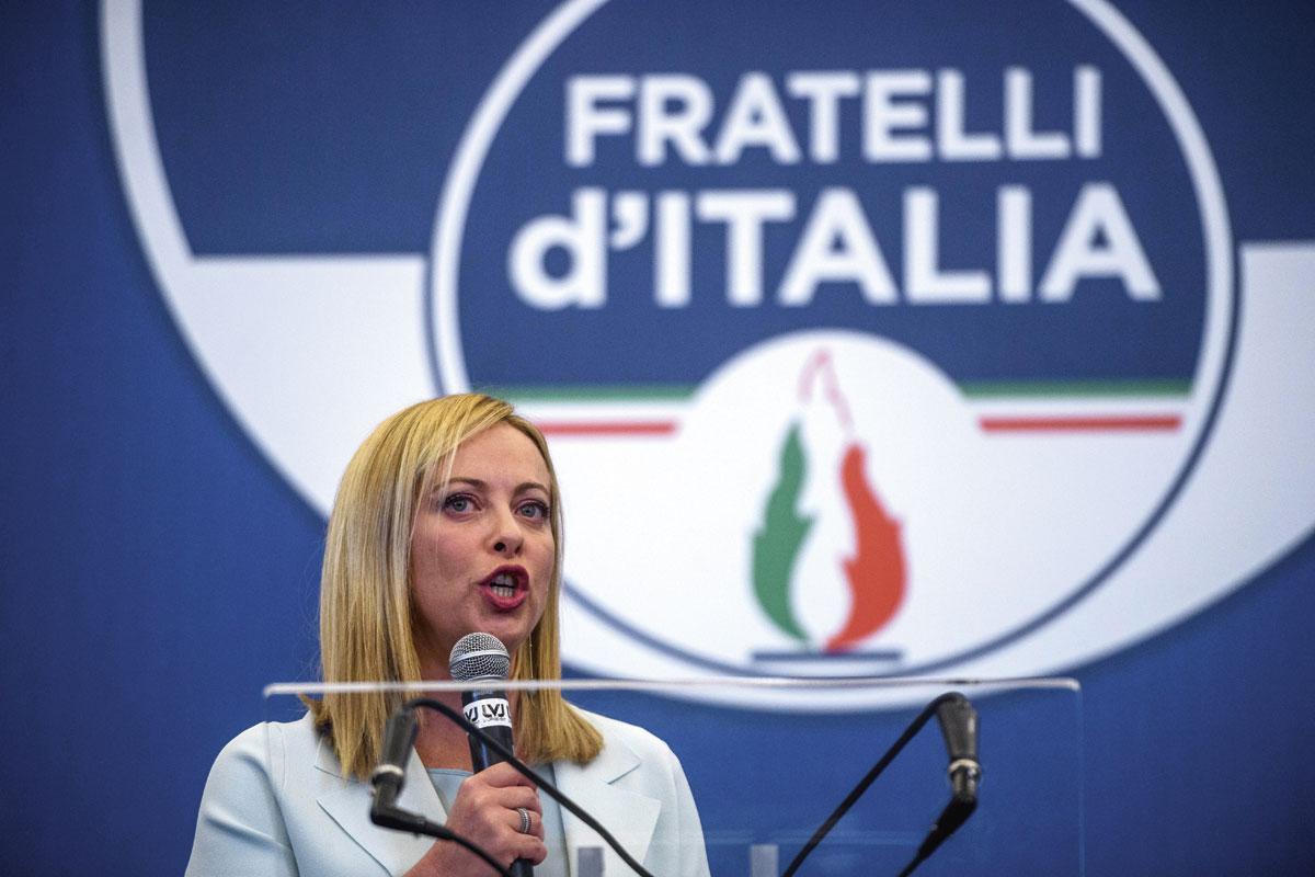 GIORGIA MELONI De nieuwe sterke vrouw van Italië heeft heel wat katten te geselen.