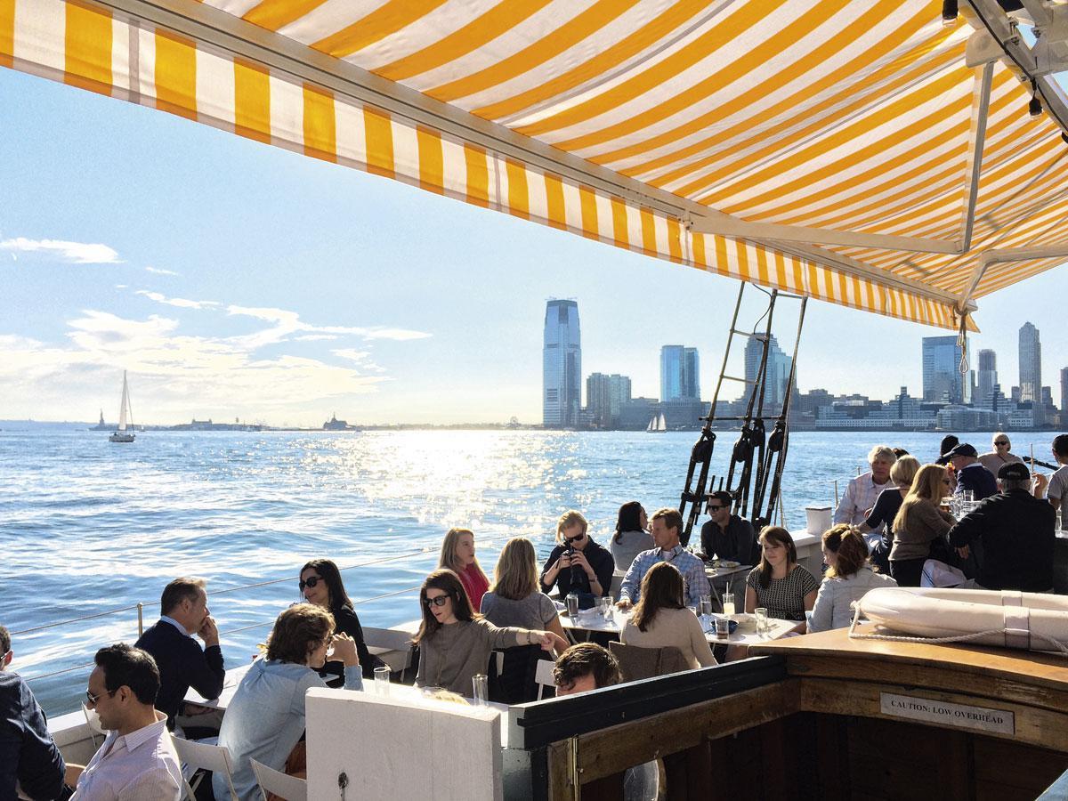 Dégustez des huîtres et un vue fantastique chez Grand Banks