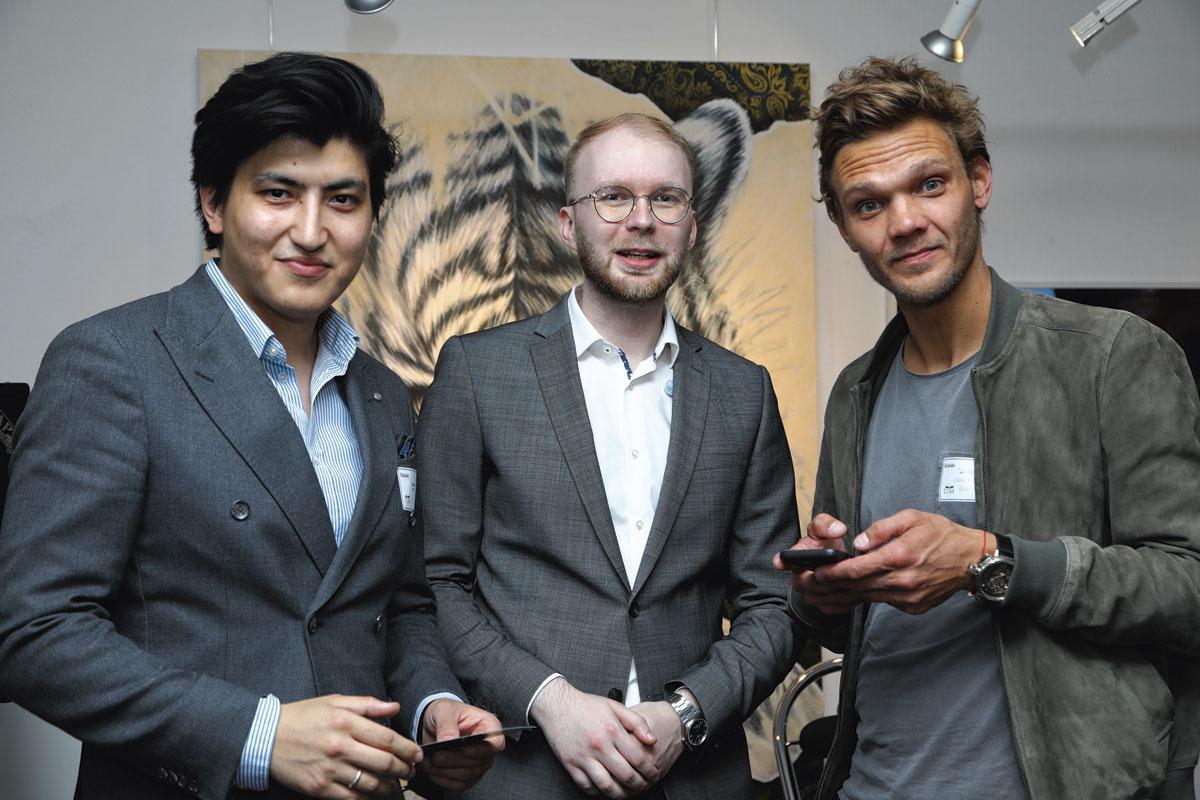 Islam Bosakov et Aljbek Sheripov, fondateurs d'Ideax3.0, et Quentin Carnaille, artiste plasticien.