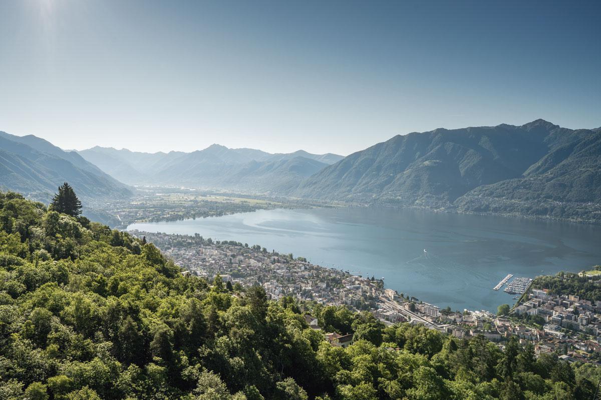 Locarno et le lac Majeur.