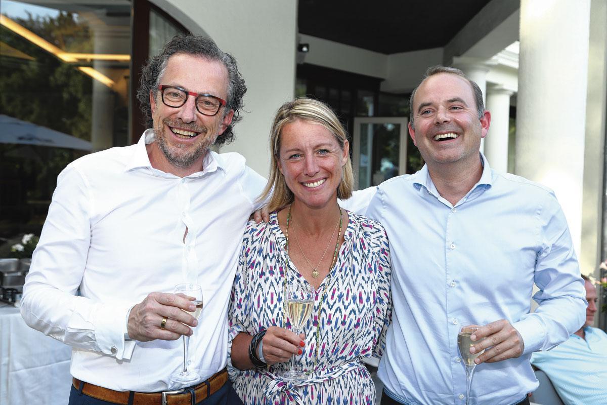 Laurent Weerts et Julie Delforge, partners chez Deloitte, et Alexandre Dallemagne, administrateur délégué de Sodaphi Group.