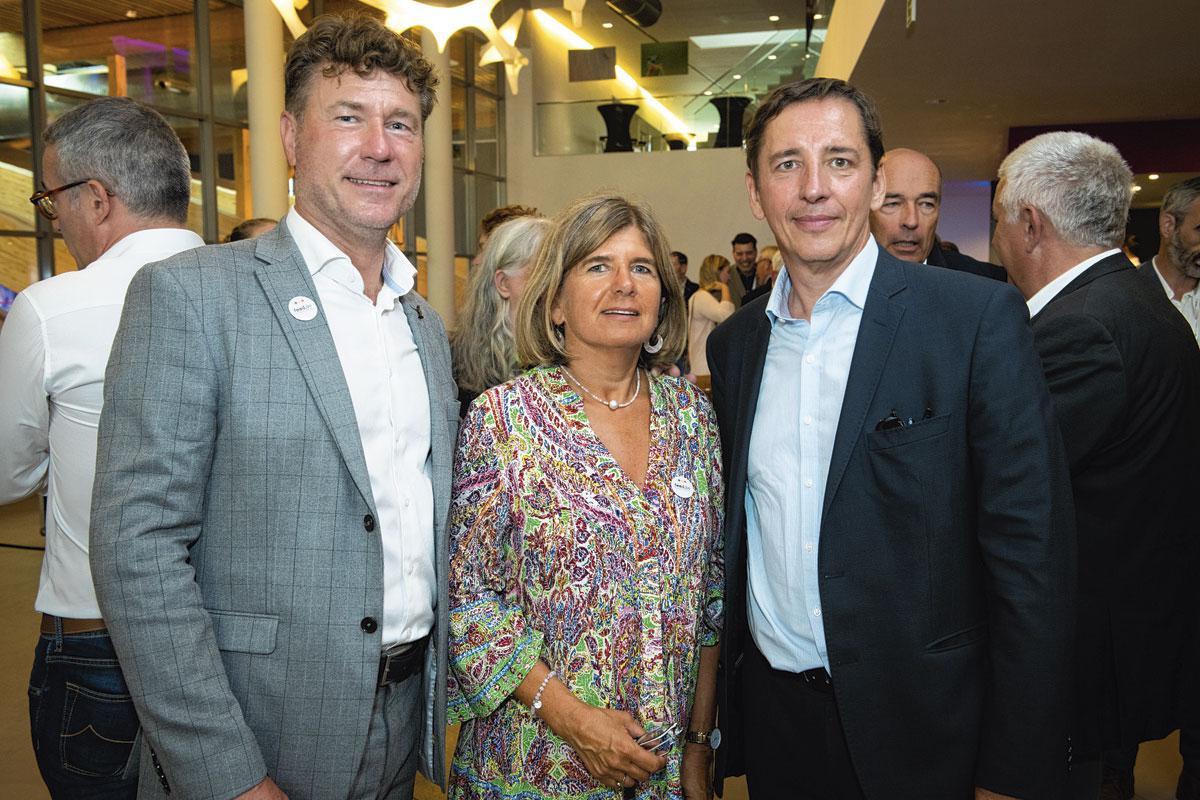 Bart Buysse, CEO de la Fevia, Anne Reul, secrétaire générale de Fevia Wallonie, et Michel Kempeneers, directeur général des affaires internationales de l'Awex.