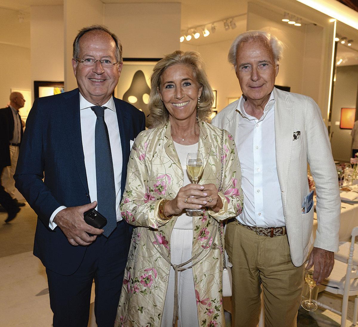 Philippe Delusinne, CEO de RTL Belgium, et l'avocat Daniel Tondreau et son épouse.