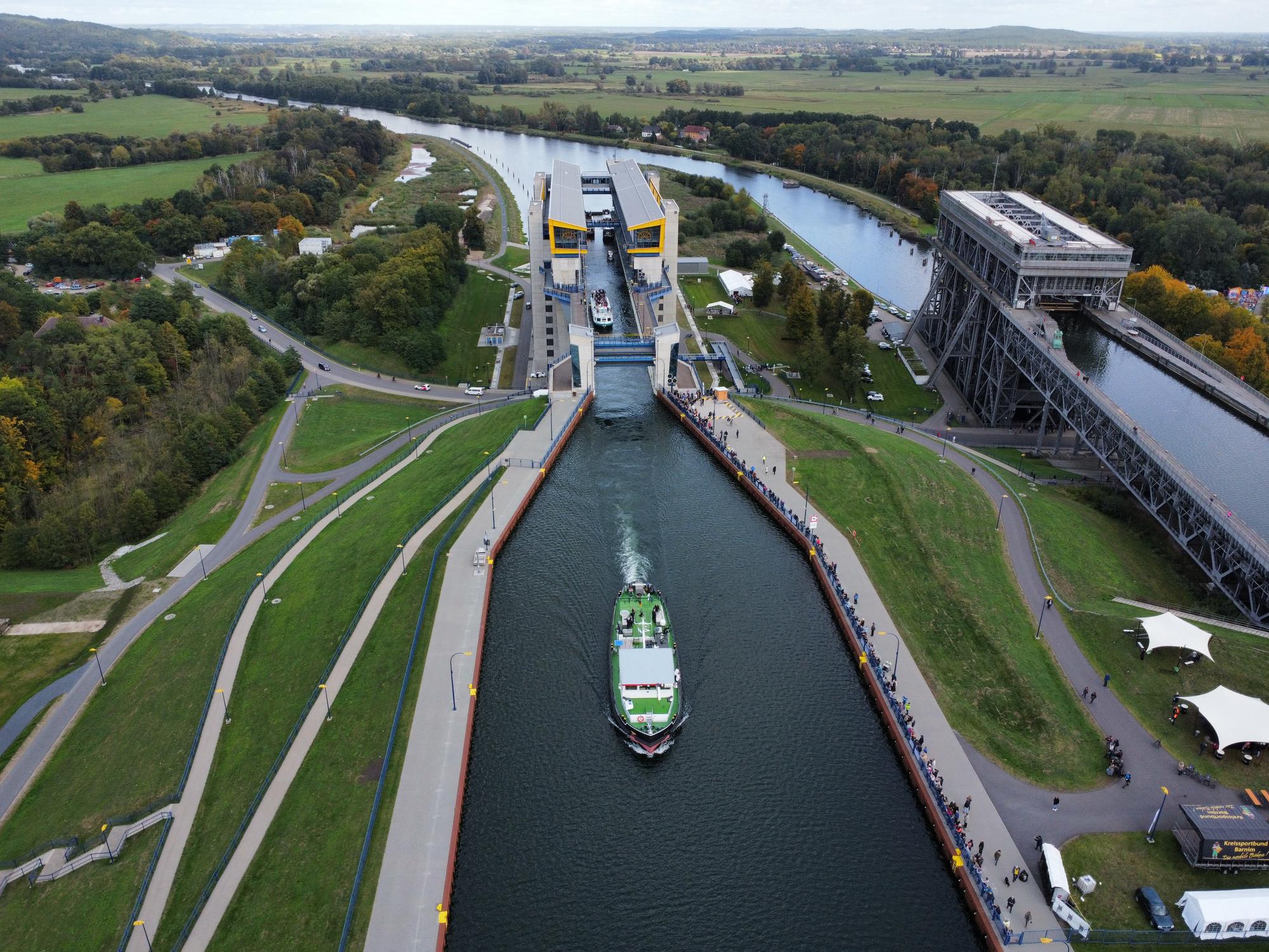 Entre la Baltique et Berlin, les bateaux prennent l'ascenseur (en images)