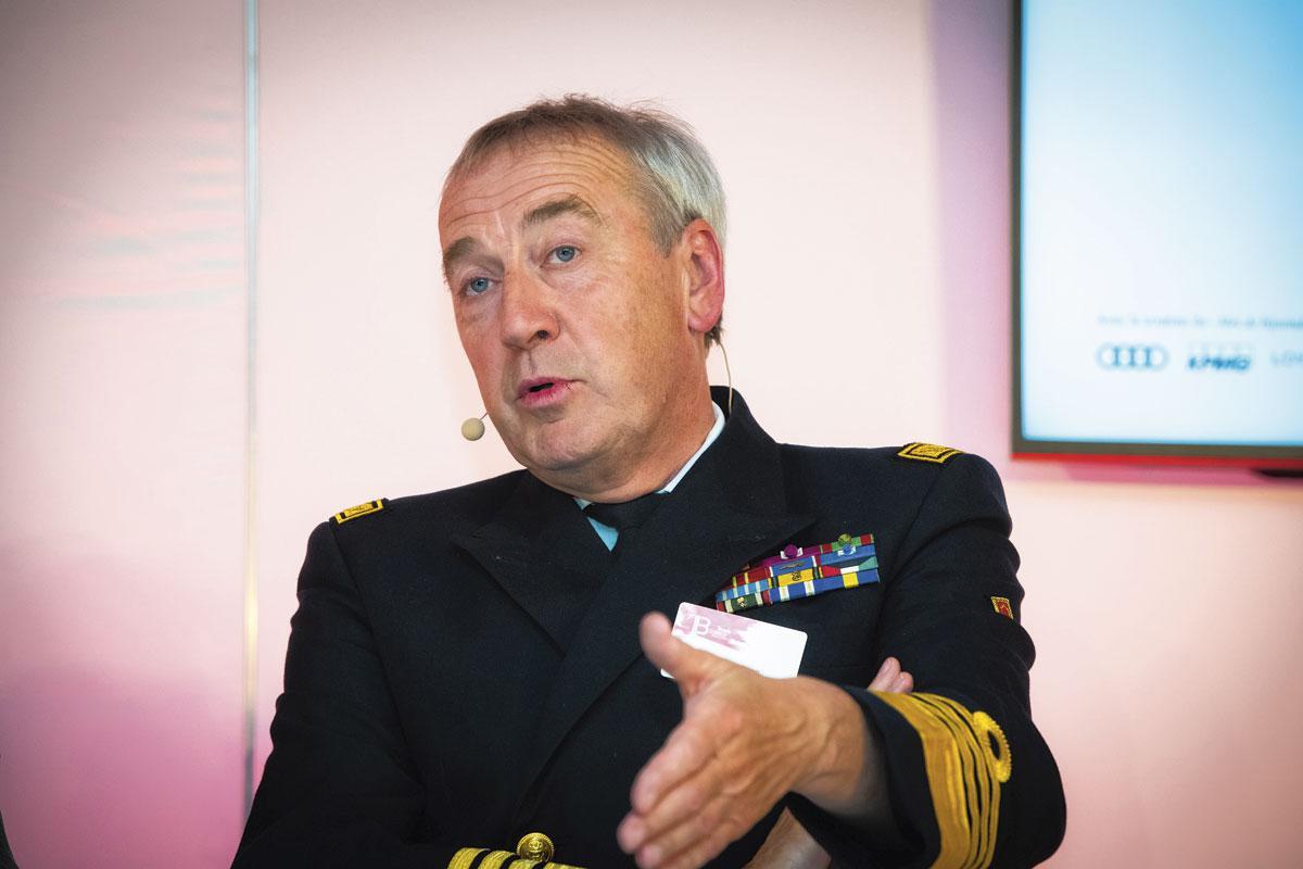 L'amiral Michel Hofman, chef de la Défense