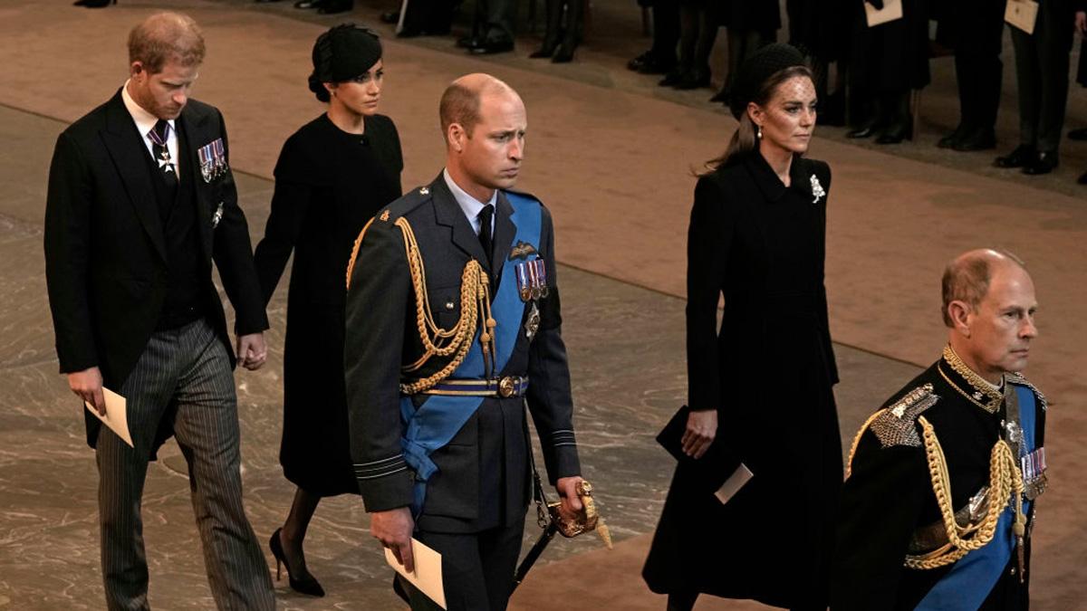 Harry, Meghan, William en Kate op de begrafenis van Queen Elizabeth II in september.