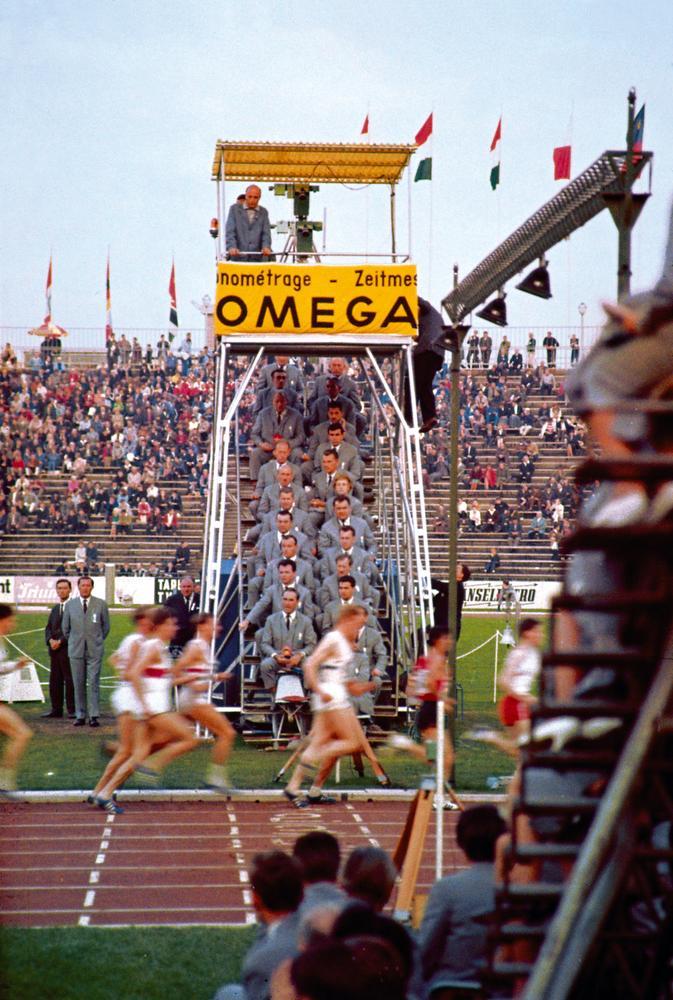 Timekeepers aan het werk op de Olympische Spelen van Mexico in 1968.