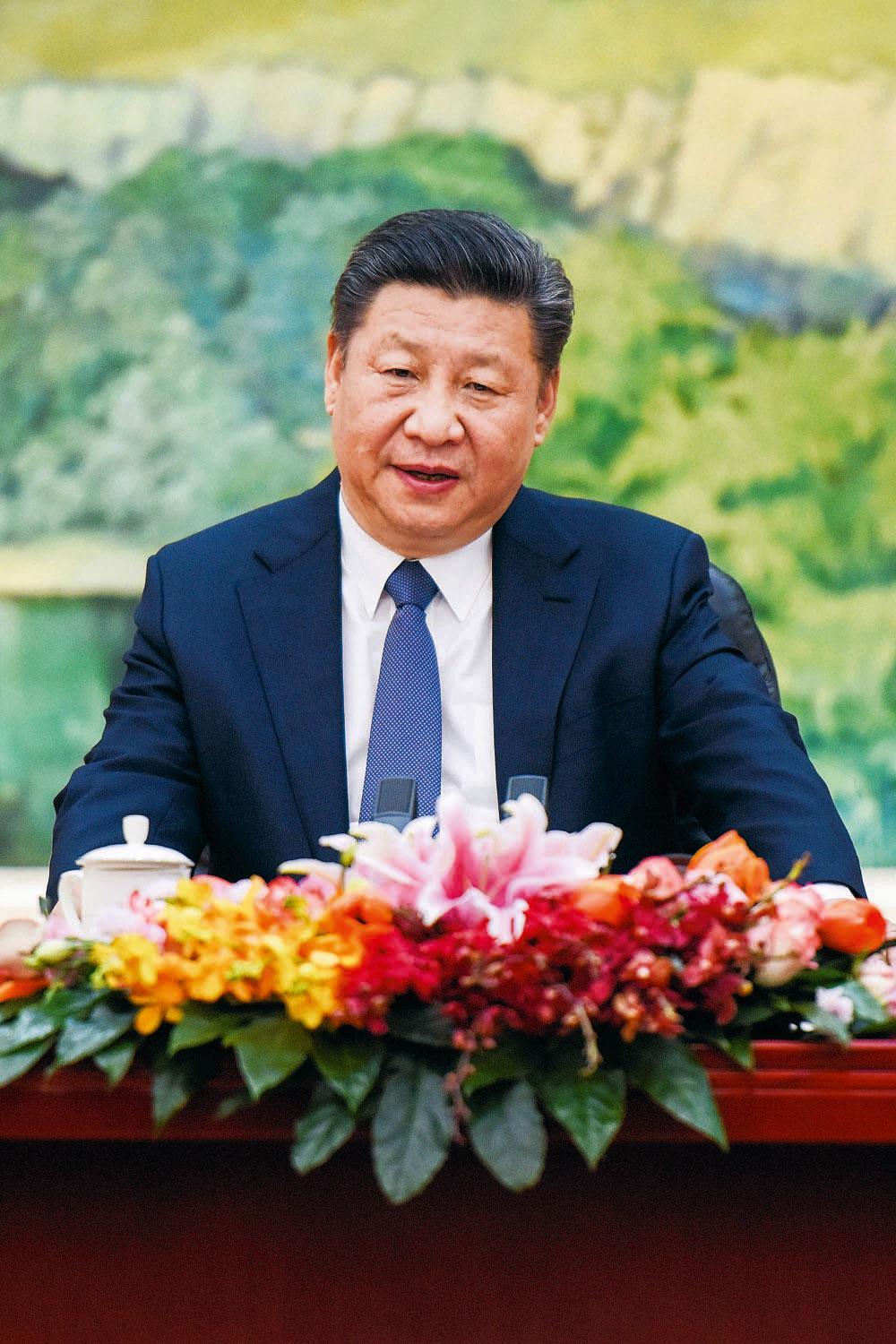 XI JINPING Zijn doel is tegen 2030 van China een wereldleider in technologie te maken.