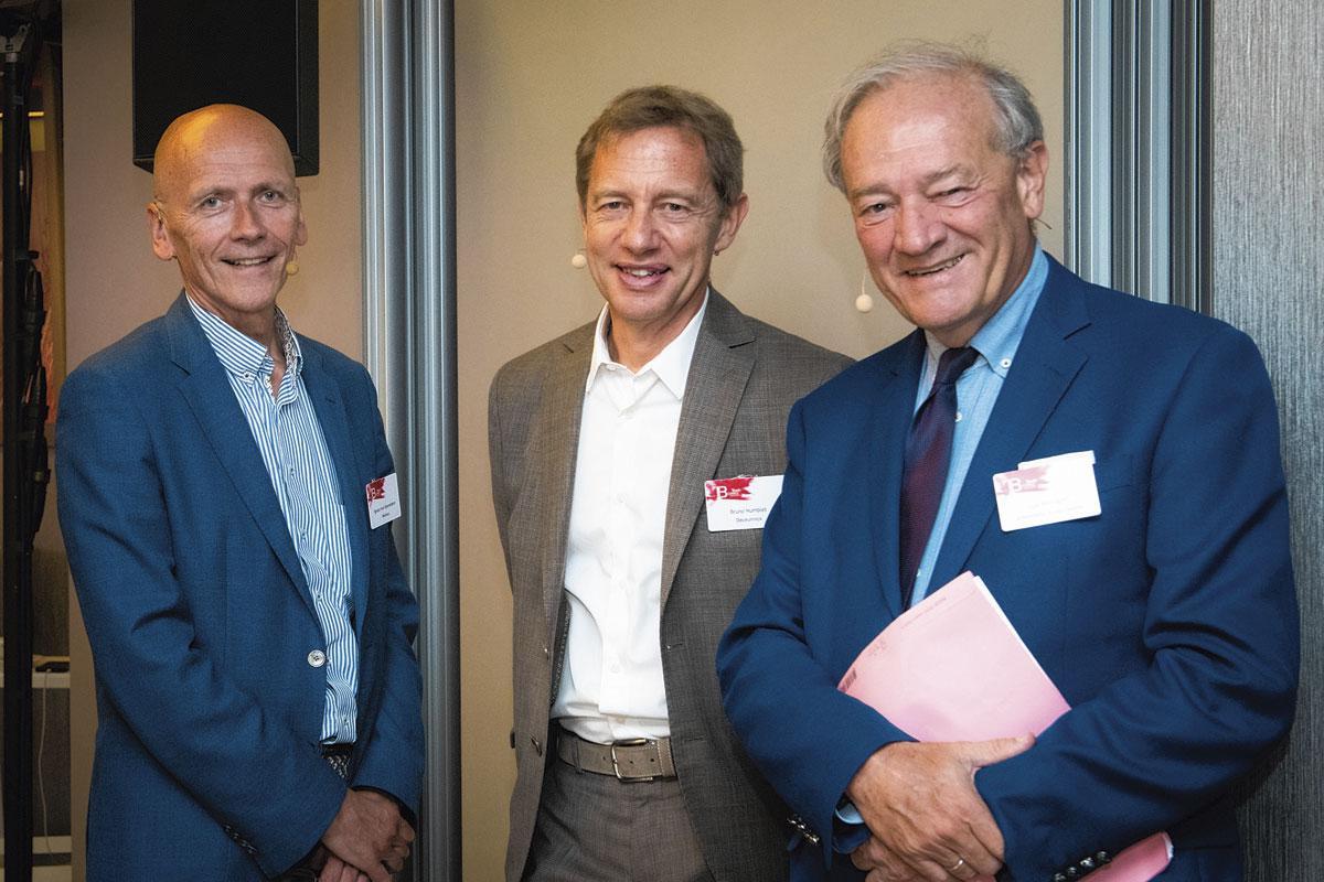 Ignace Van Doorselaere, CEO Neuhaus; Bruno Humblet, CEO Deceuninck; Luc Bertrand, voorzitter Ackermans & Van Haaren.