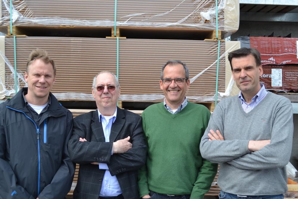 De vier bedrijfsleiders van Gedimat De Groote - Houtboerke: Peter Piers, Roland Brossé, André De Groote en Piet De Groote.