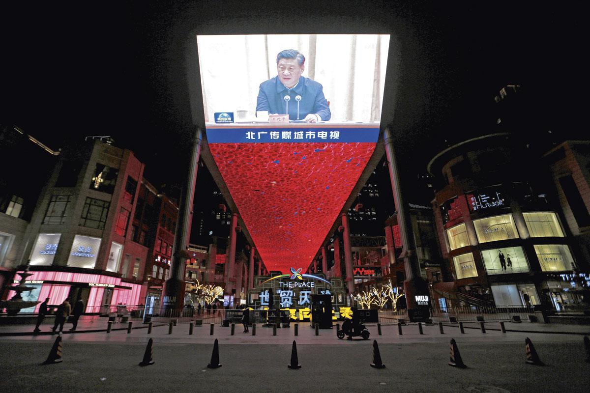 PRESIDENT XI JINPING Er is in China maar plaats voor één opperste leider.