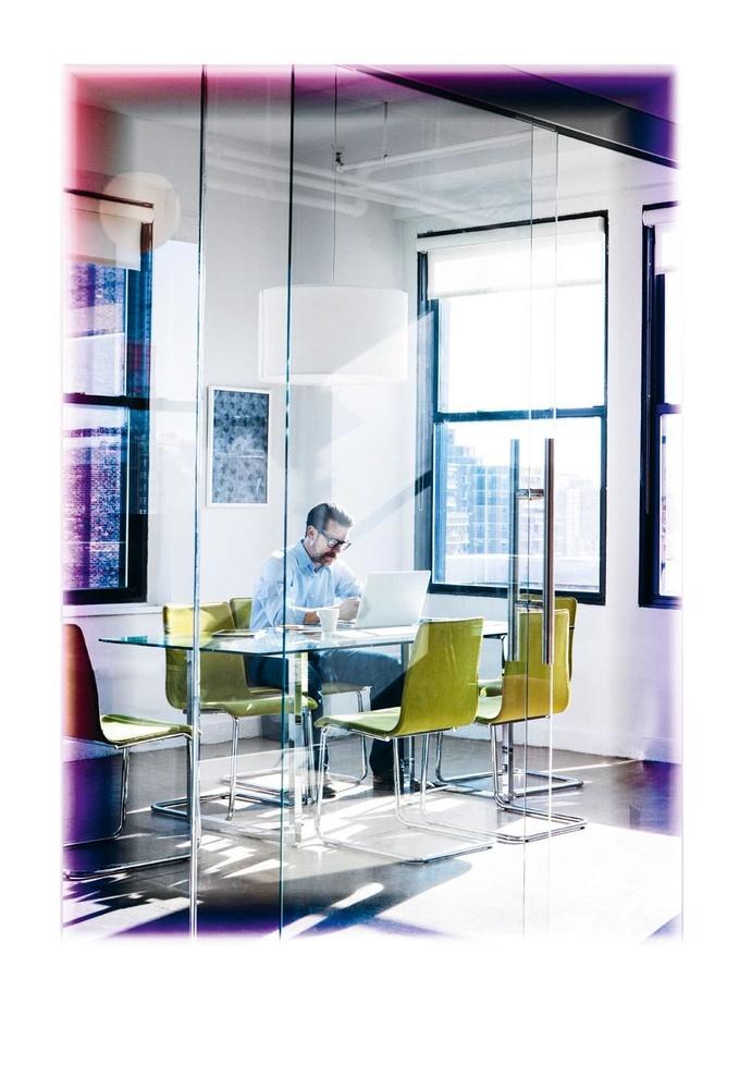 WEWORK Veel vastgoedbedrijven kunnen kantoorruimte verhuren, zoals WeWork doet.