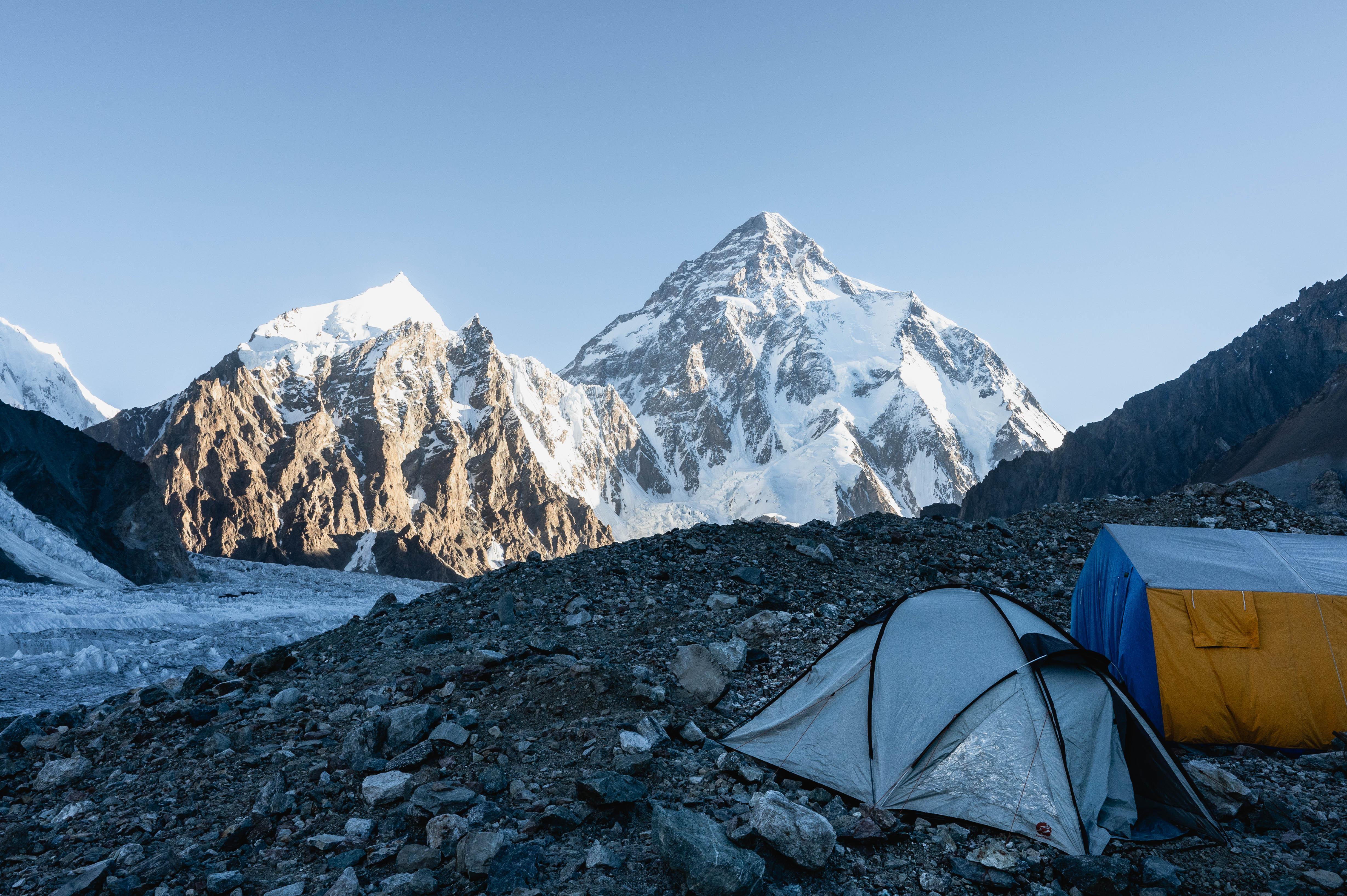 Trekking door het Karakoram-gebergte in Pakistan