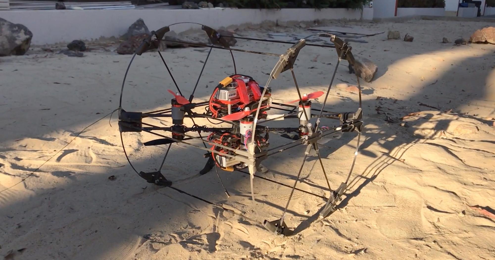 Het prototype van de Shapeshifter lijkt op een drone in een hamsterrad.