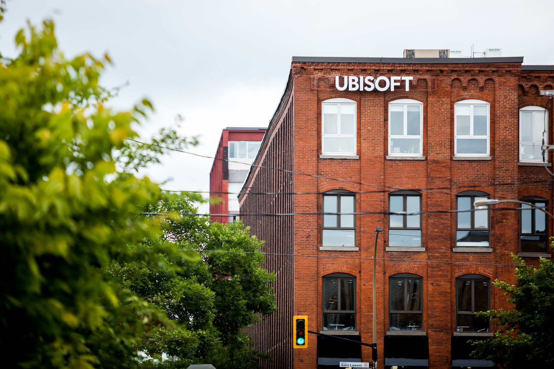 Het Canadese hoofdkwartier van Ubisoft in Montreal. Er werken momenteel 3.500 mensen, voor een deel betaald met belastingsgeld.