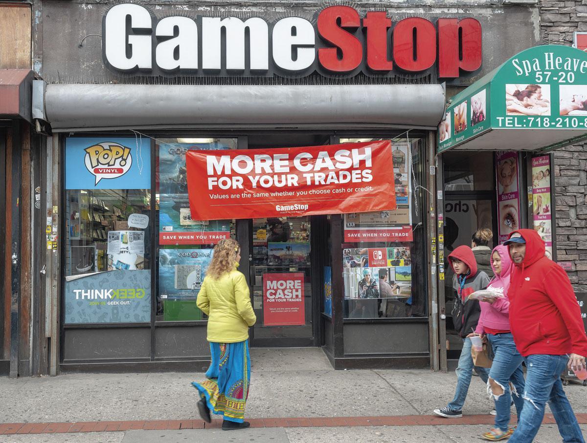 Gamestop - En janvier 2021, une ruée d'investisseurs particuliers sur les actions d'une chaîne de distribution de jeux vidéo avait provoqué la panique.