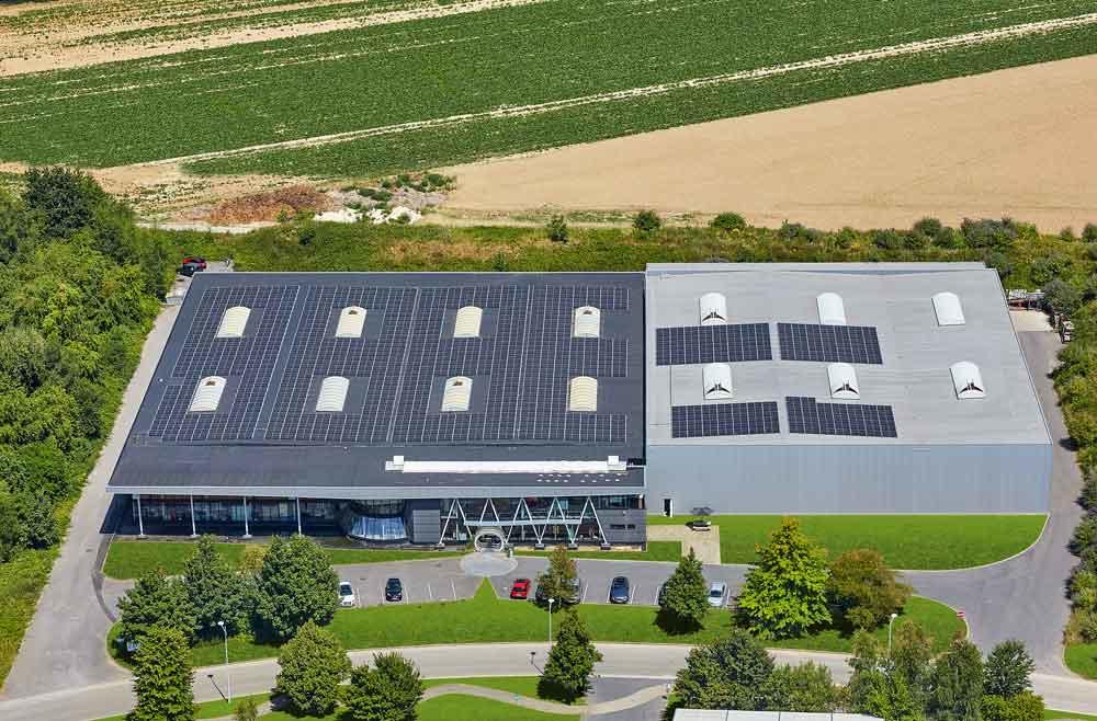 Filame a installé 735 panneaux solaires sur le toit de son bâtiment à Nivelles, d'une puissance totale de 250 kWc. 