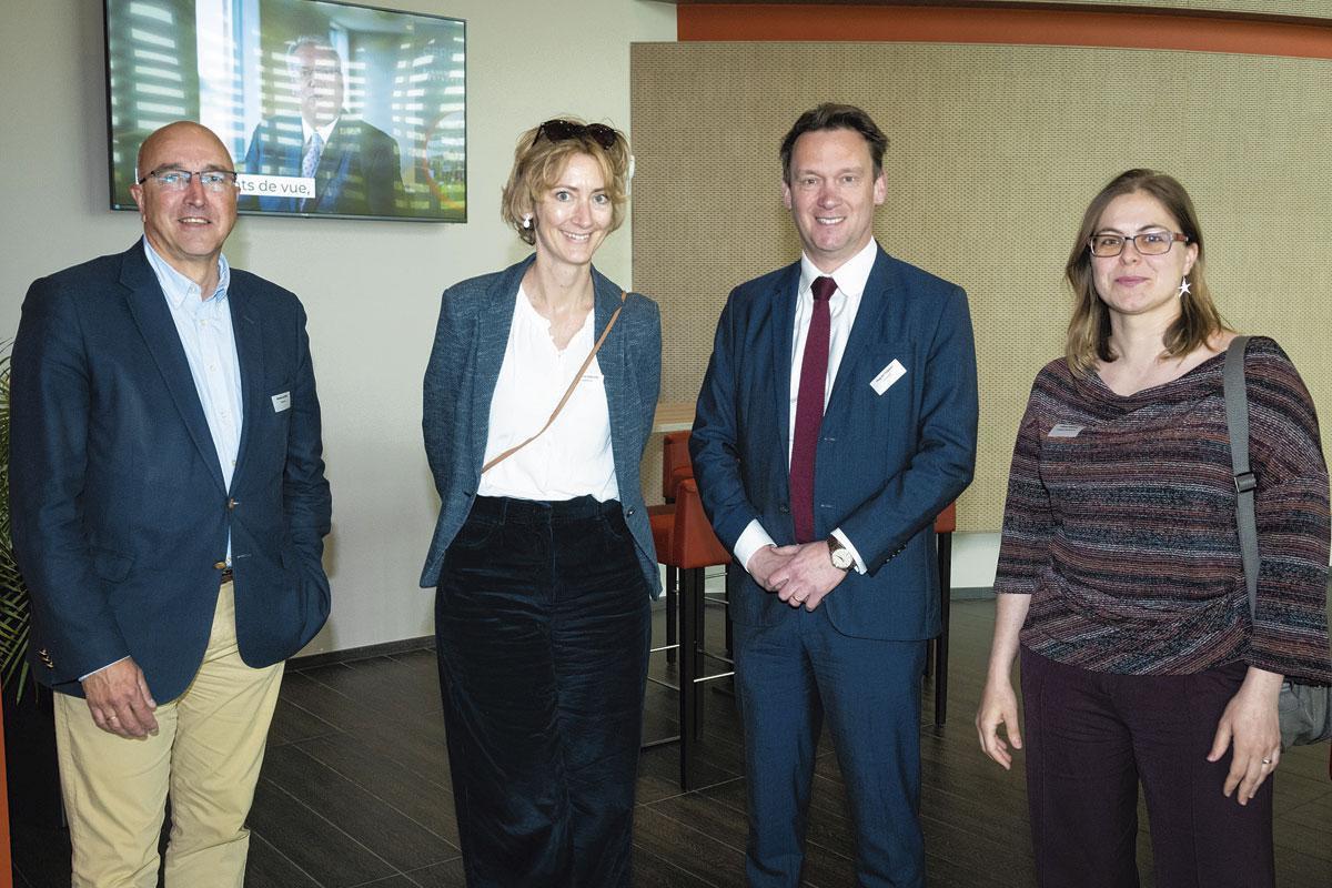 Vincent Luyckx, CEO d'Analis, Laurence Coulon, CFO de Windvision Group, Hugues Thibaut et Hélène Martin, general manager de Sapristic.