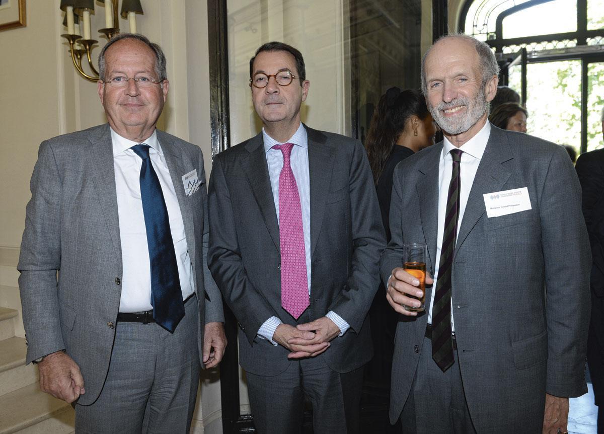 2. Philippe Delusinne, CEO de RTL Belgium, l'économiste Bruno Colmant, et Gérard Philippson, administrateur de Sopedi.
