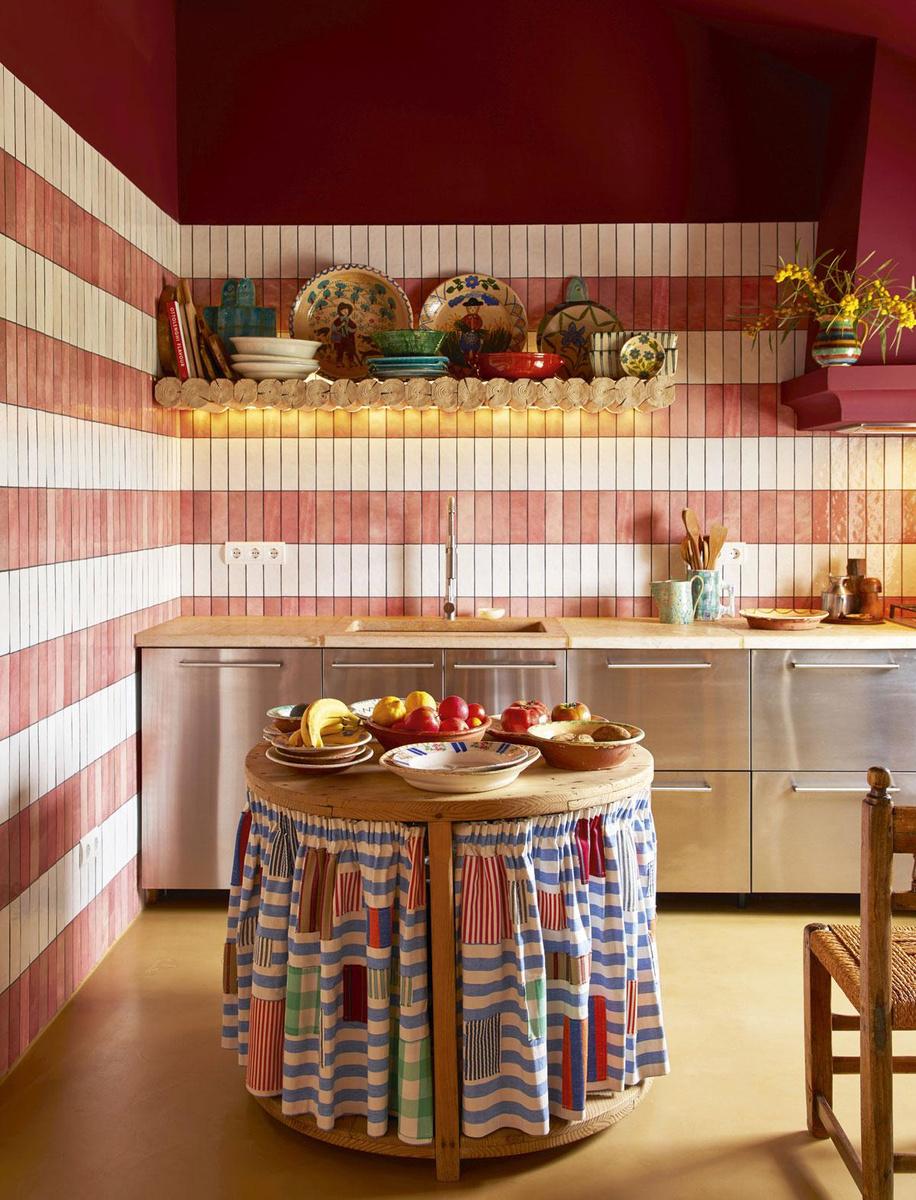 Personnalisé Demeyer a fourni à la table ronde des rideaux avec un motif de patchwork personnalisé