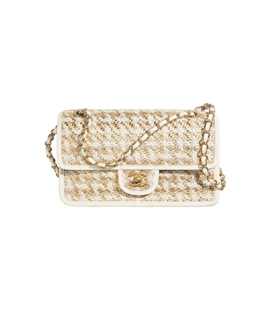 11.12 'classic flap bag' Chanel, prix sur demande www.chanel.com