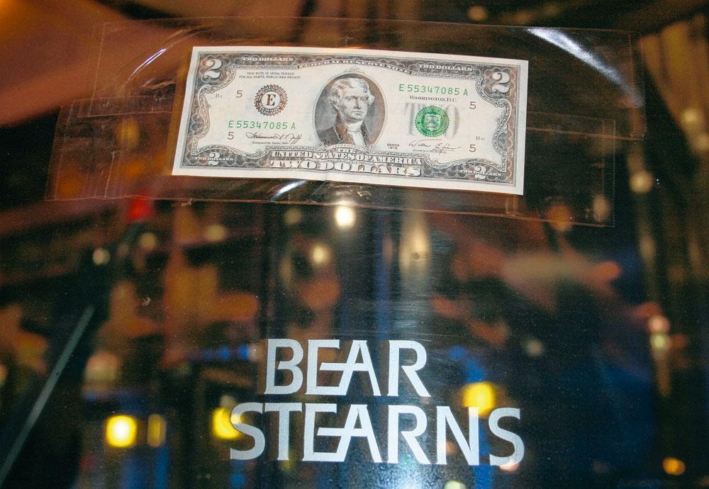 Deux dollars par action : le prix de vente de Bear Stearns.