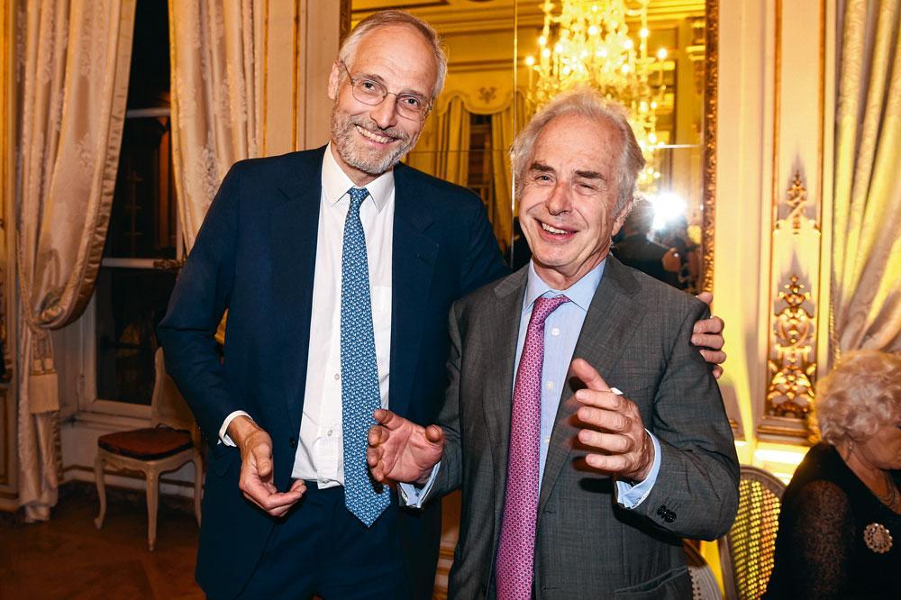 Le professeur Yvan de Launoit, directeur de l'Institut de biologie de Lille, et Marc Speeckaert, administrateur de la Financière de Tubize.