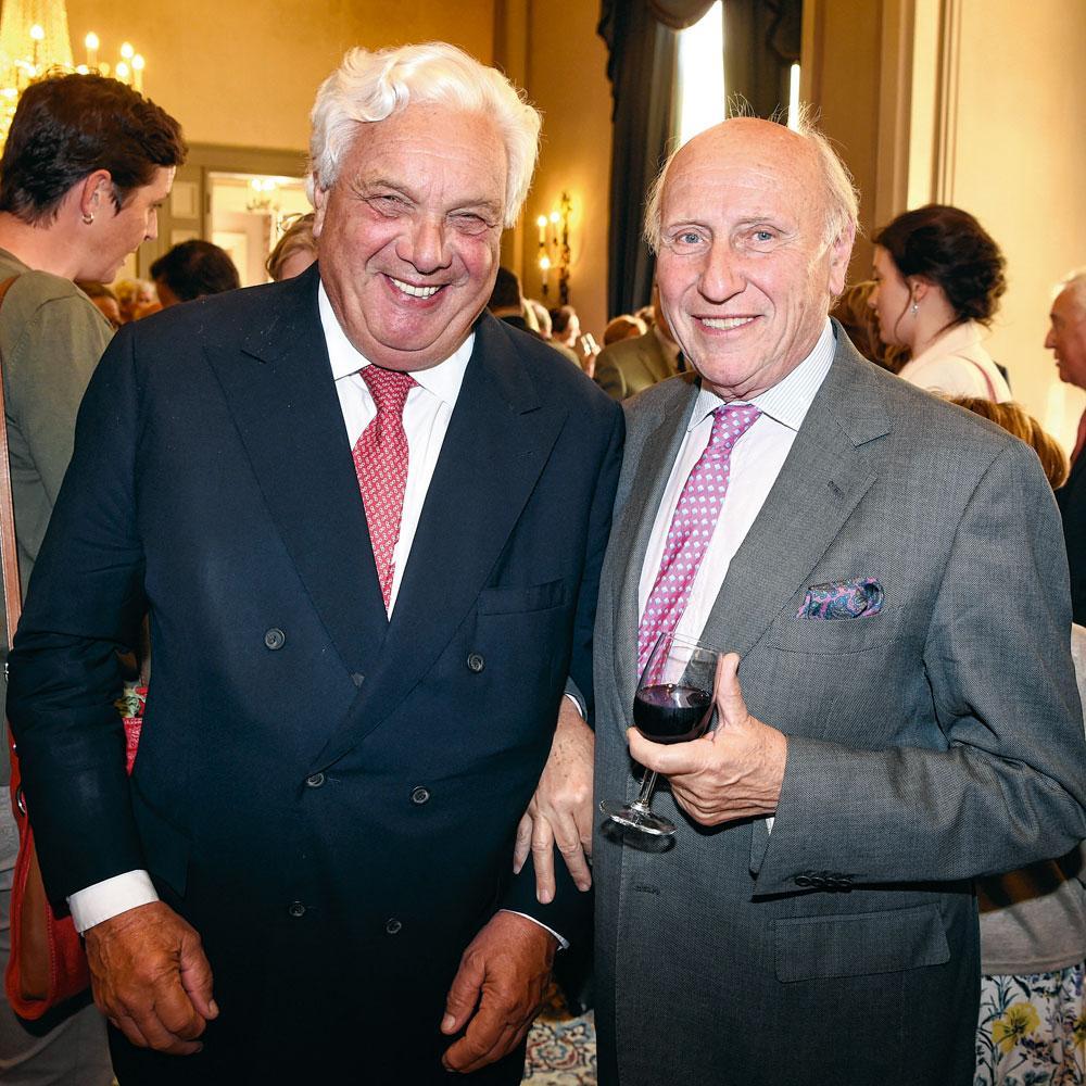 Georges Jacobs, administrateur de sociétés, en compagnie de Rodolphe de Looz-Corswarem, président du Royal International Club Château Sainte-Anne.