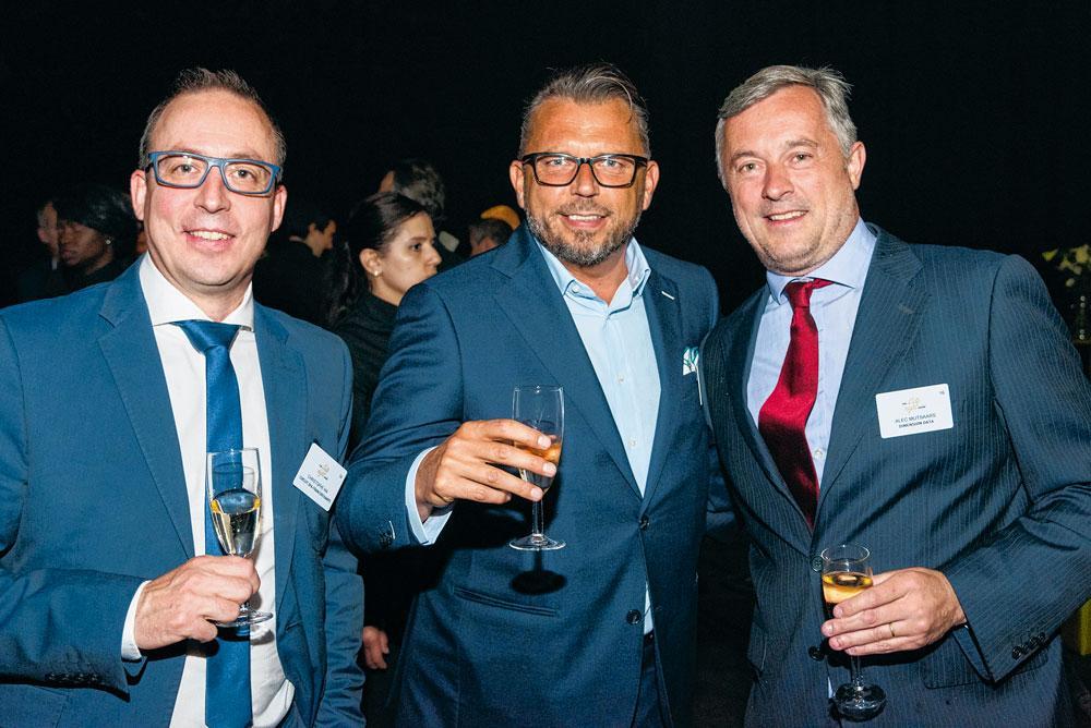 Christophe Hia, directeur technique du circuit de Spa-Francorchamps, Patrick Bakowski, COO de Win, et Alec Mutsaars, account director chez Dimension Data.