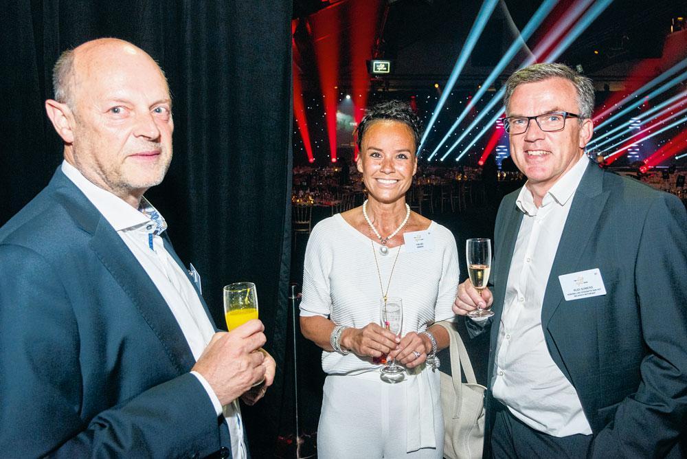Yin Oei, country manager Belgium de Cegeka, entourée  de Paul Danneels et Rudi Somers, respectivement  CTO et CIO de Fednot.