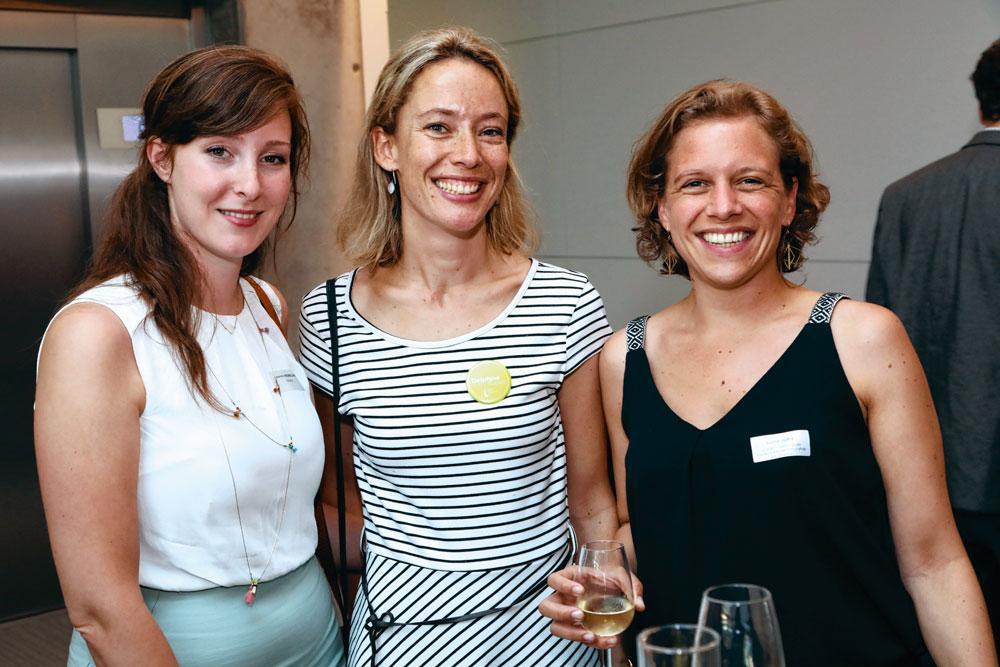 Jeanne Hebbelinck, coordinatrice du festival Imagésanté, Delphine Buchet, coordinatrice générale de Liège Créative,  et Sophie Joris, directrice du VentureLab.