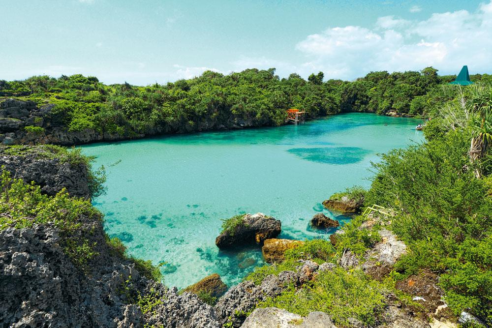 Le lagon sacré de la tribu Kodi, sur Sumba, n'est accessible qu'accompagné d'un habitant de l'île.