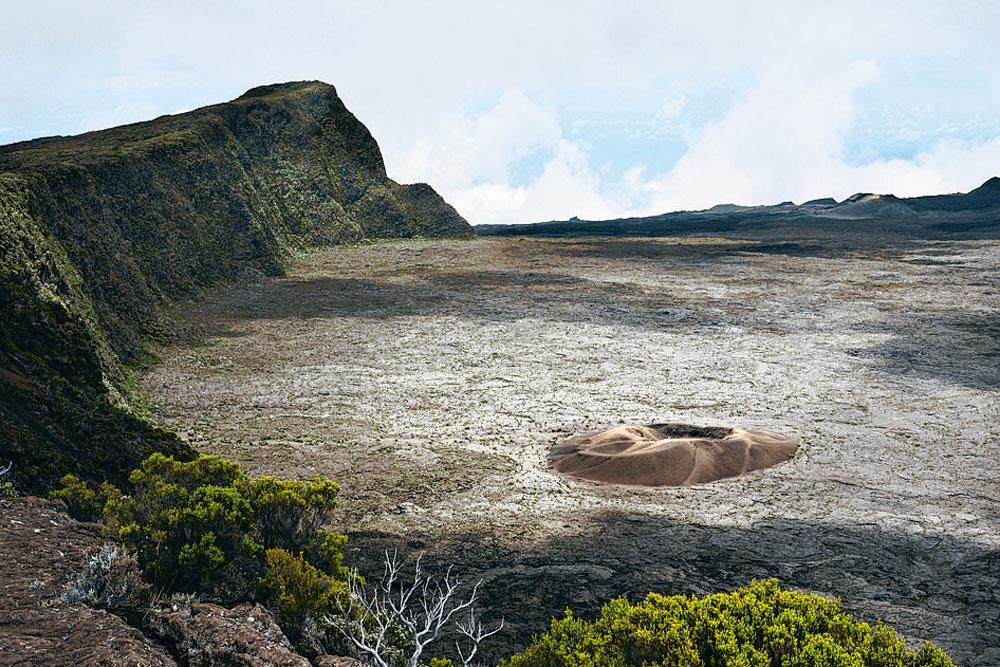 La route du volcan s'achève devant le paysage lunaire du Pas de Bellecombe, à 2.600 m de haut.