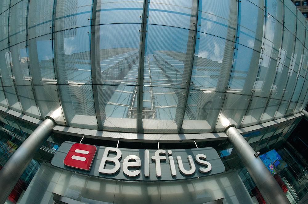 Le 20 avril 2017, le conseil d'administration de Belfius annonce son intention d'opter pour une privatisation partielle via une introduction en Bourse.