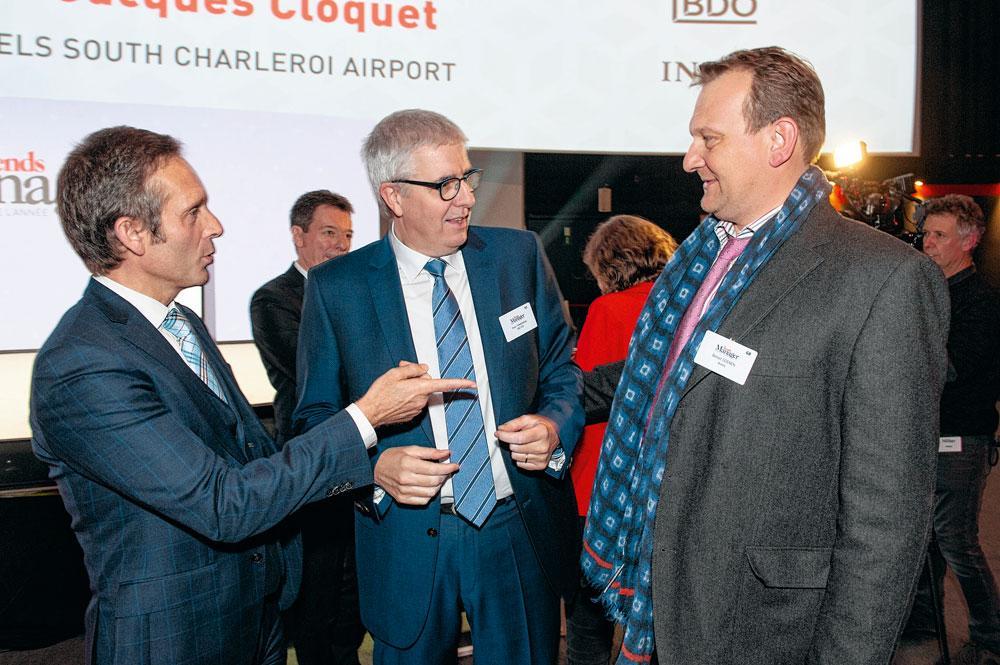 Conversation  animée entre  Salvatore Curaba, CEO d'Easi et nominé cette  année, Pieter  Timmermans, administrateur délégué de la FEB,  et Benoit Soenen, CEO de Wanty  et nominé  cette année.