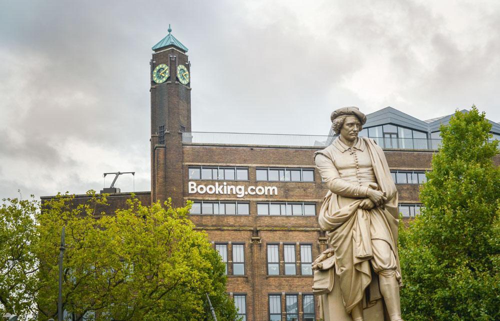 Le siège de Booking.com, dans le centre historique d'Amsterdam