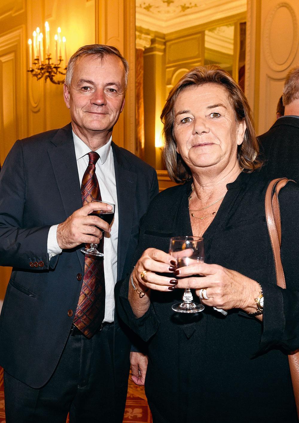 Michel Van Roye, secrétaire général de l'ASBL Quartier des Arts, et Carine Verstraeten, secrétaire générale de Bruxelles Promotion.