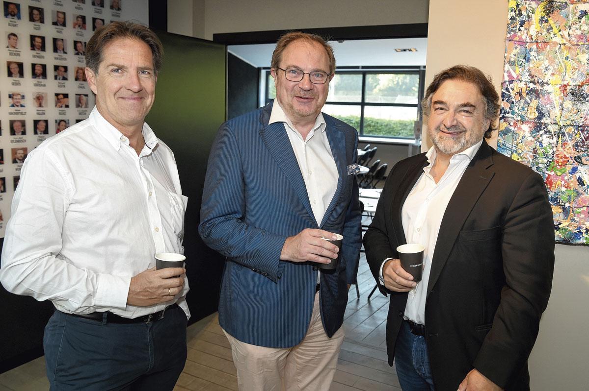 Philippe de Halloy de Waulsort, directeur chez Degroof Petercam, Frédéric Convent, senior investment manager chez TheClubDeal, et Gali Baron, real estate advisor chez Rêvimmo.Christophe Leclercq, président de la CCILVN.