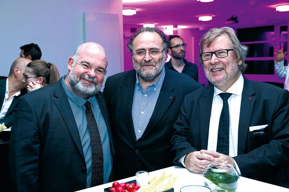 Philippe Raxhon, professeur d'Histoire à ULiège, Hervé Persain, président du Centre d'action laïque de la province de Liège, et Jacques Smits, administrateur de l'ASBL Mnema.