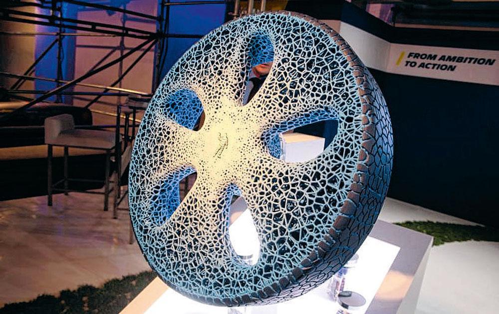 Le futur de Michelin s'appelle Vision, un pneu connecté, sans air, et rechapable à l'infini par impression 3D.